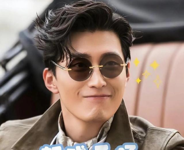 何超莲|何超莲道歉后网友不买账，评论区炸了锅！窦骁前期动态疑有所暗示