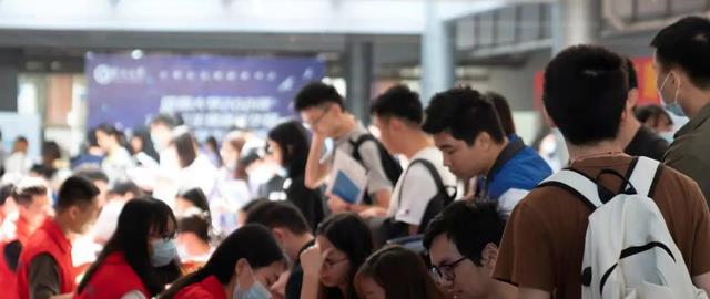 大学生|一“事业编”开启扩招，门槛低还附带安家费，大学生：天上掉馅饼