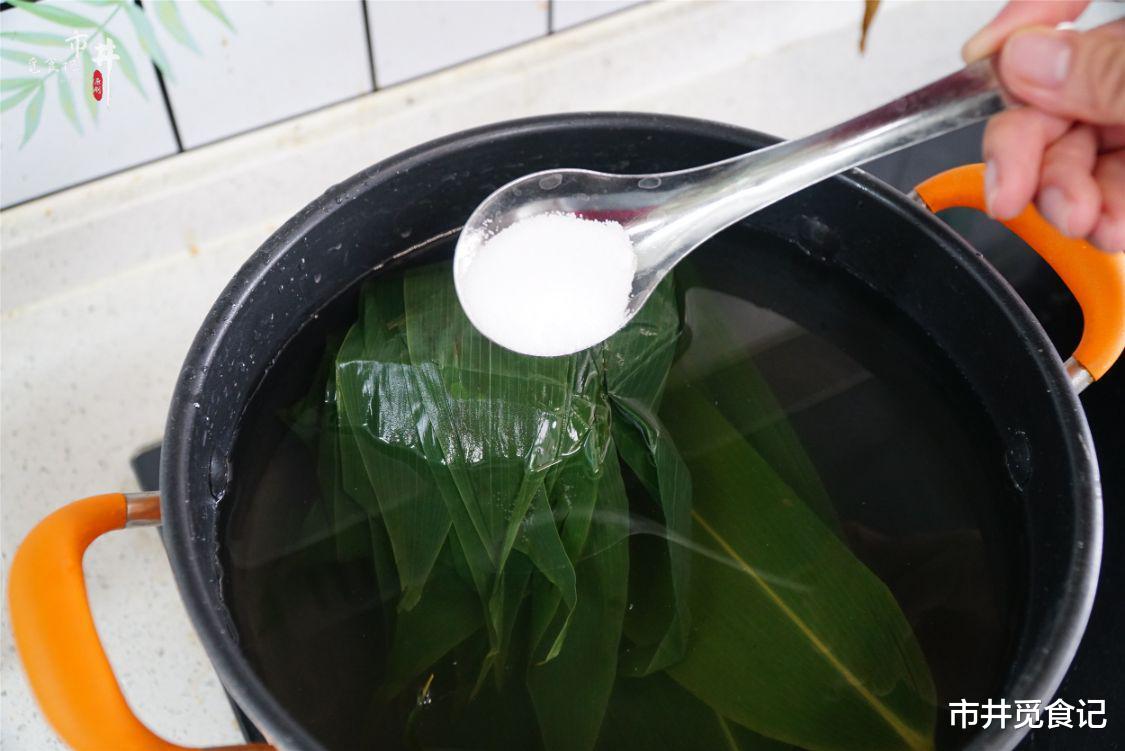 端午节和家人包粽子,煮多久不夹生?怎么包不会漏?不能搞错了