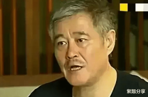 辽宁卫视春节联欢晚会|2005年,王小利瞒着赵本山接私活,赵本山大怒:我罚你10万元,你有意见吗?