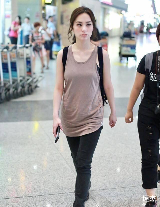 生图|痘痘脸、赘肉、五五分！生图里的“女神”明星，都因“照骗”翻车