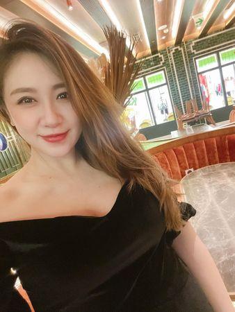 |蔡允洁怀孕8个月冲动剪短发！被警告「孕妇别拿刀」：又不是我剪