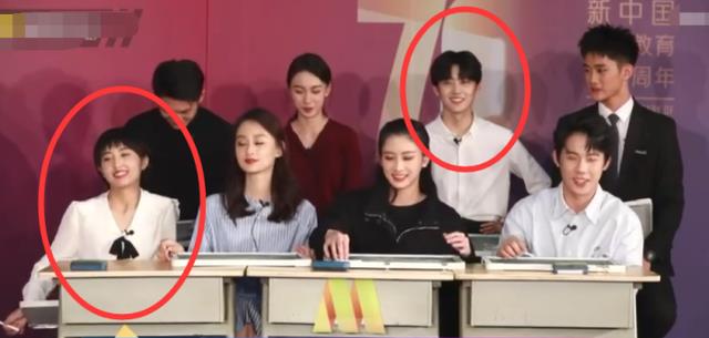 张子枫|张子枫恋情爆上热搜!网友:怎么不是吴磊