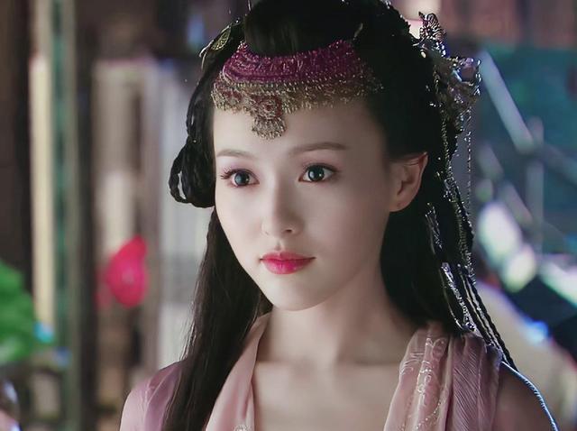 人物设定|演戏就成面瘫,沉迷少女人设无法自拔,这8位演员个个一言难尽