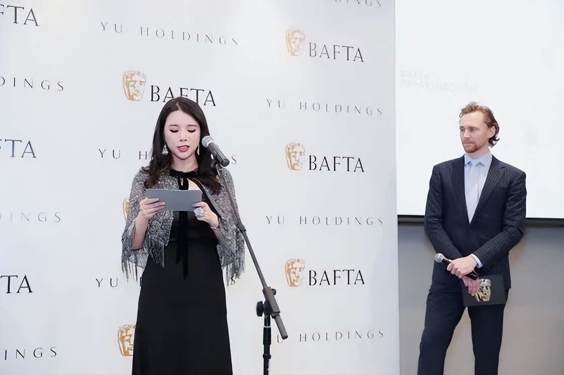 汕头|“上亿名媛”余晚晚:一套裙子值一套房,豪宅厕所就有三室一厅