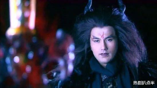 唐嫣|千万级网红毁经典!扮紫萱与重楼本尊合影,站在身边就像丫鬟