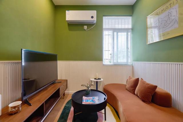 设计师爆改55㎡老破小，配色高级、功能齐全，进屋就被迷住了！