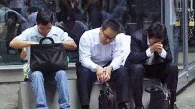 职业教育|35岁后遭遇中年失业，除了送快递和开网约车，还能干什么工作？