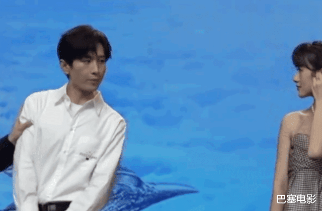 章子怡|死对头、前任、情敌同台，亏主办方想得出，大戏如愿上演