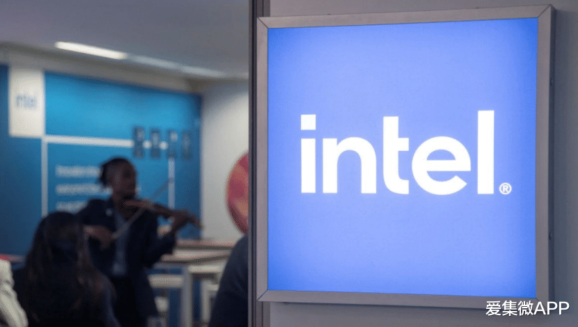 英特尔|英特尔暂停PC台式机和笔记本电脑芯片部门的招聘