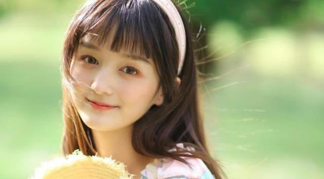 医院|女孩的首次“例假”黄金年龄是几岁？为了孩子，建议家长提前了解