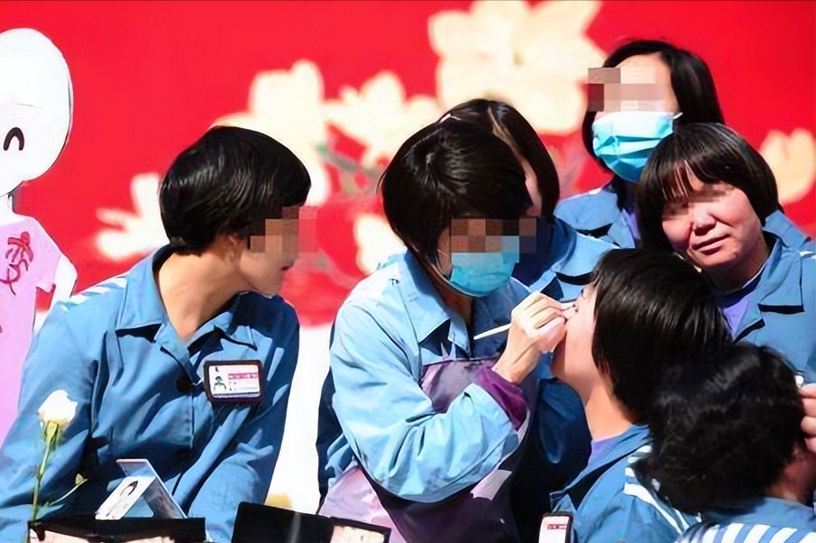 2017年一女子在监狱蹲了16年,释放日却不想出狱,难道没待够吗?