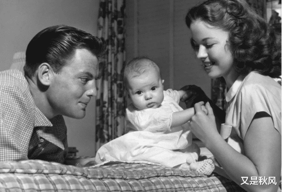 孔雪儿|秀兰邓波尔：她是天才童星，3岁出道即巅峰却是母亲敛财的牺牲品