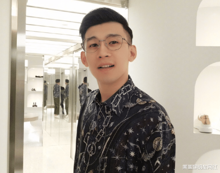 李天佑|网红天佑生日，“源佑手”齐聚锦州，刘一手性情落泪，网友：仗义