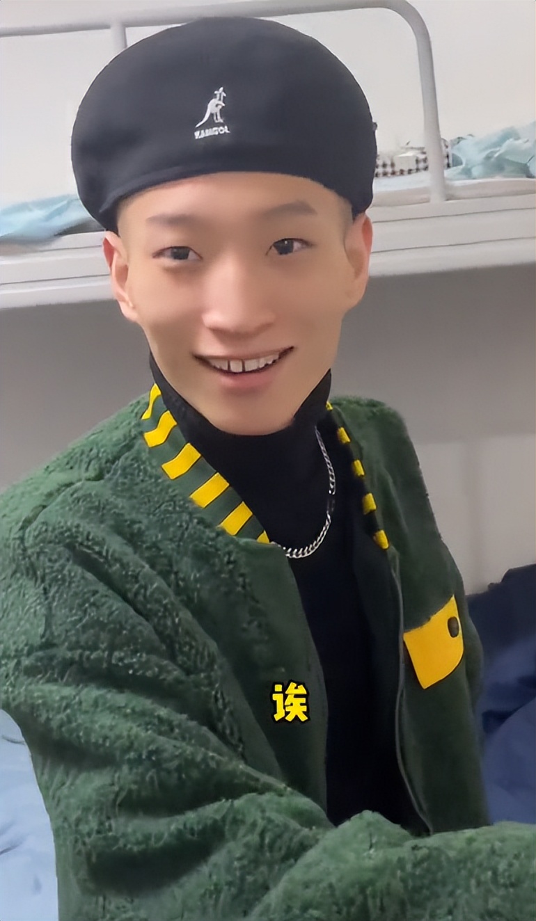 身份证|“全网最美男孩”杰尼辉:比女生还美是啥体验?