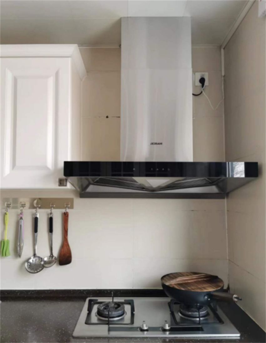 油烟机选侧吸好还是顶吸好?看完这4个对比,就明白该如何选择了