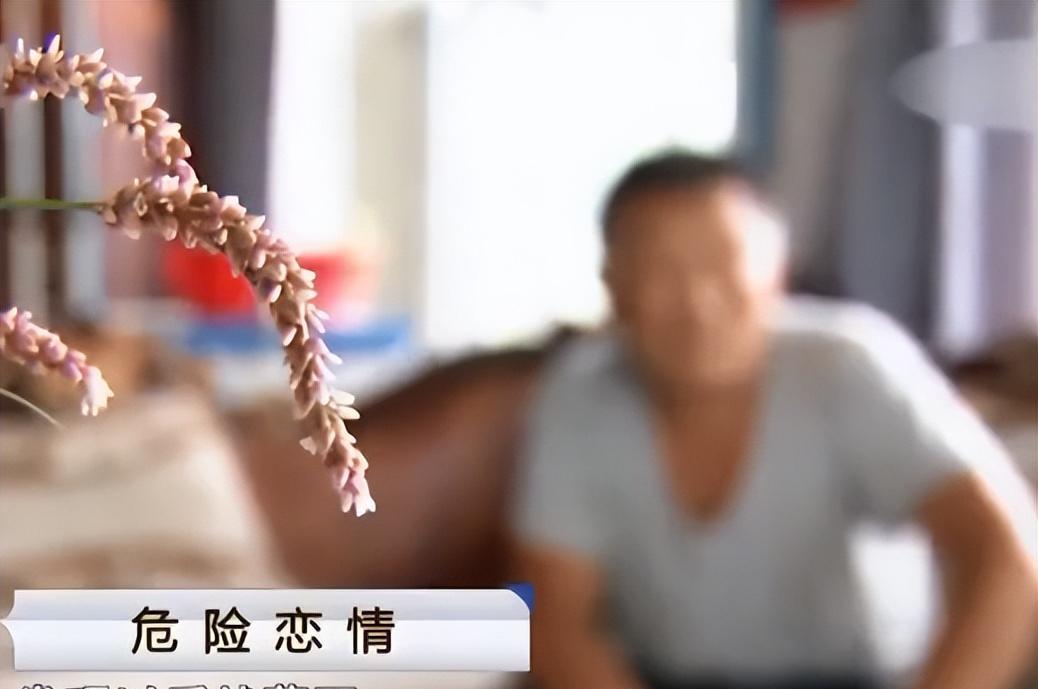 2017年，内蒙古女孩出门旅游，17天后，父亲在家里发现了她的尸体