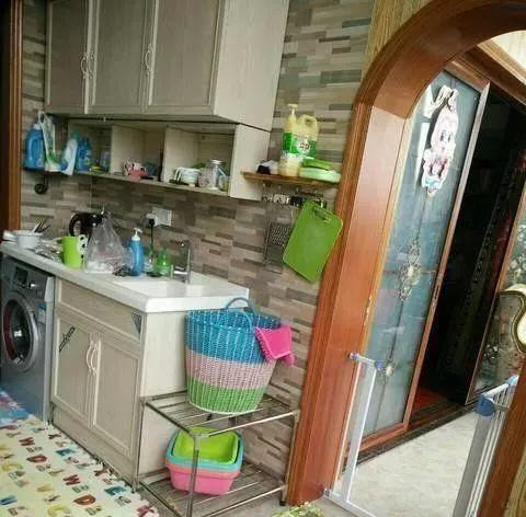 邋遢媳妇加个懒人老妈,新房子乱成了猪窝,竟然卫生间最干净