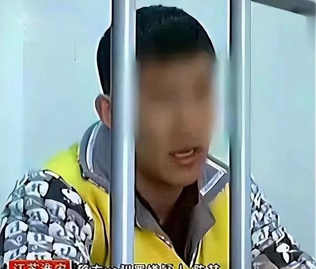 回顾 女子纹有秘密刺青,在酒店非要向朋友展示,男子:没忍住!