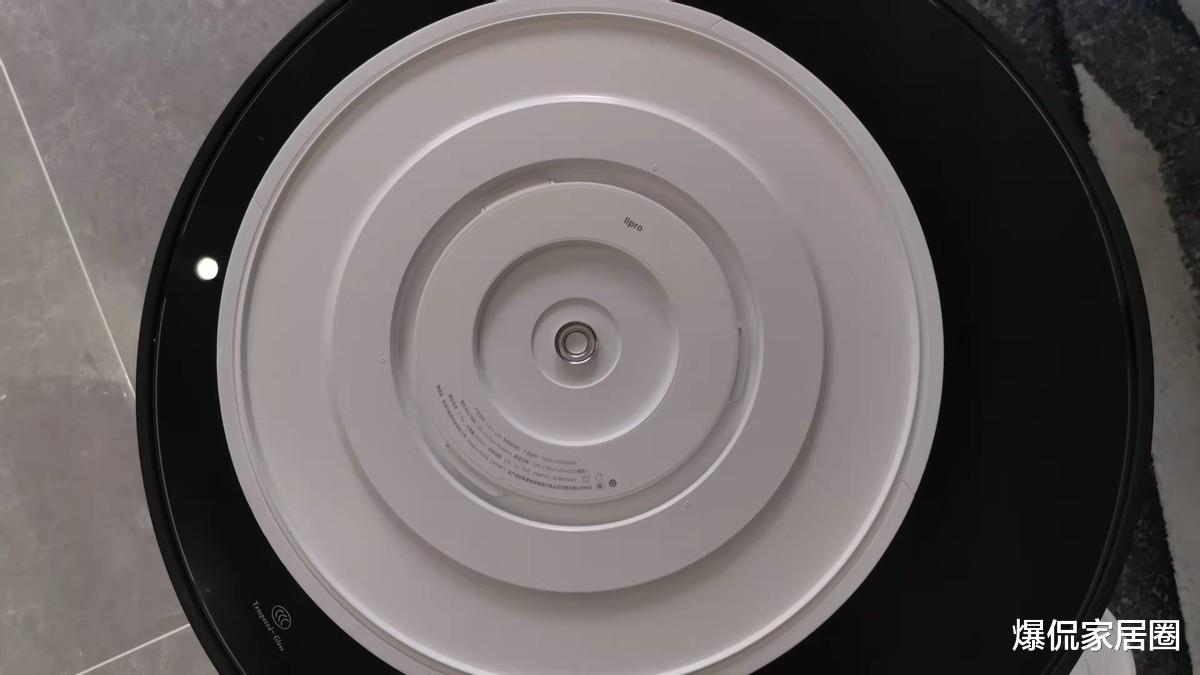 小米科技|继小米后，又一手机巨头悄然搅局智能家居领域，成家装界黑马！