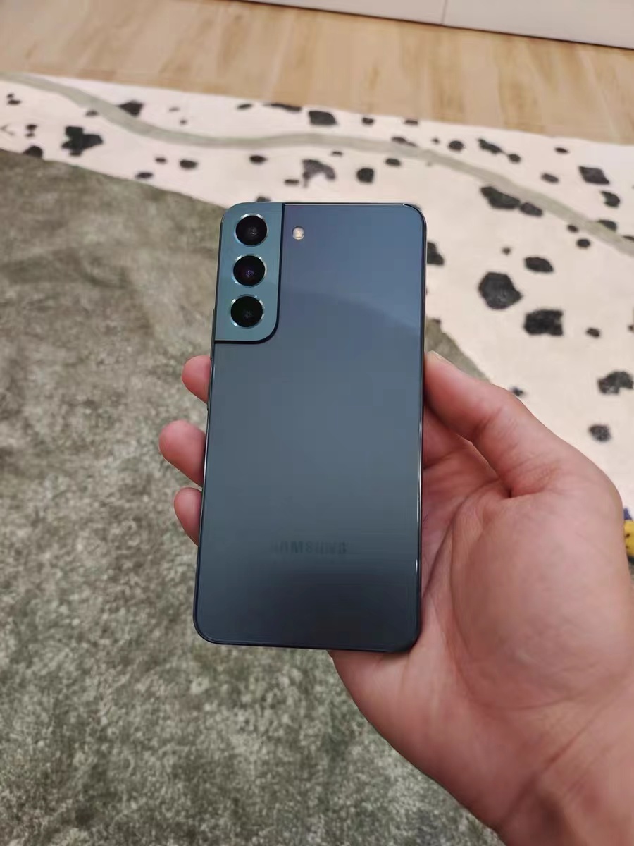 iPhone|有没有相机体验不输iPhone，但是花的钱却更少的机型？