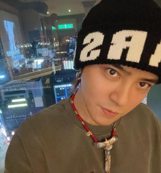 罗志祥 瘦身有成!罗志祥晒V脸照遭酸:修太尖、像吴签,本尊现身回应!
