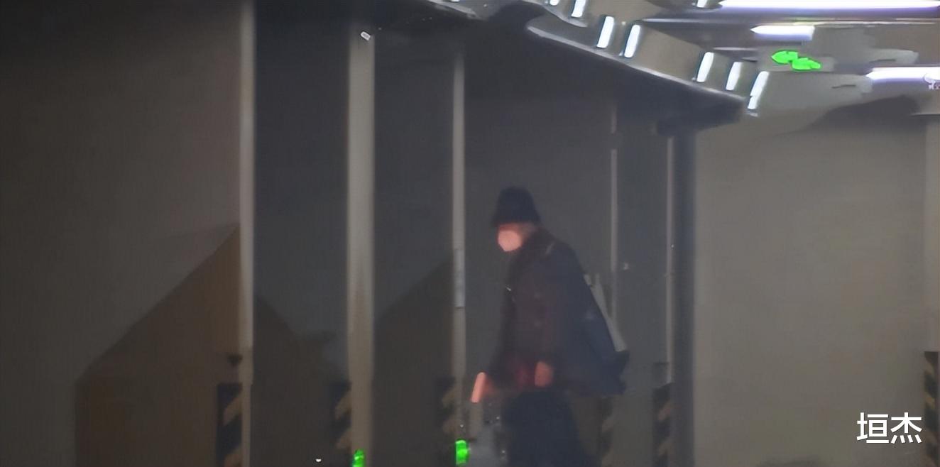 胡歌|48小时内5个瓜！恋情曝光、官宣生女、再婚当爸，娱乐圈好事不断