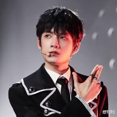 男团|浓妆男星抹去厚粉底,有人秒变路人,有人娘进骨,有人丑到不敢认