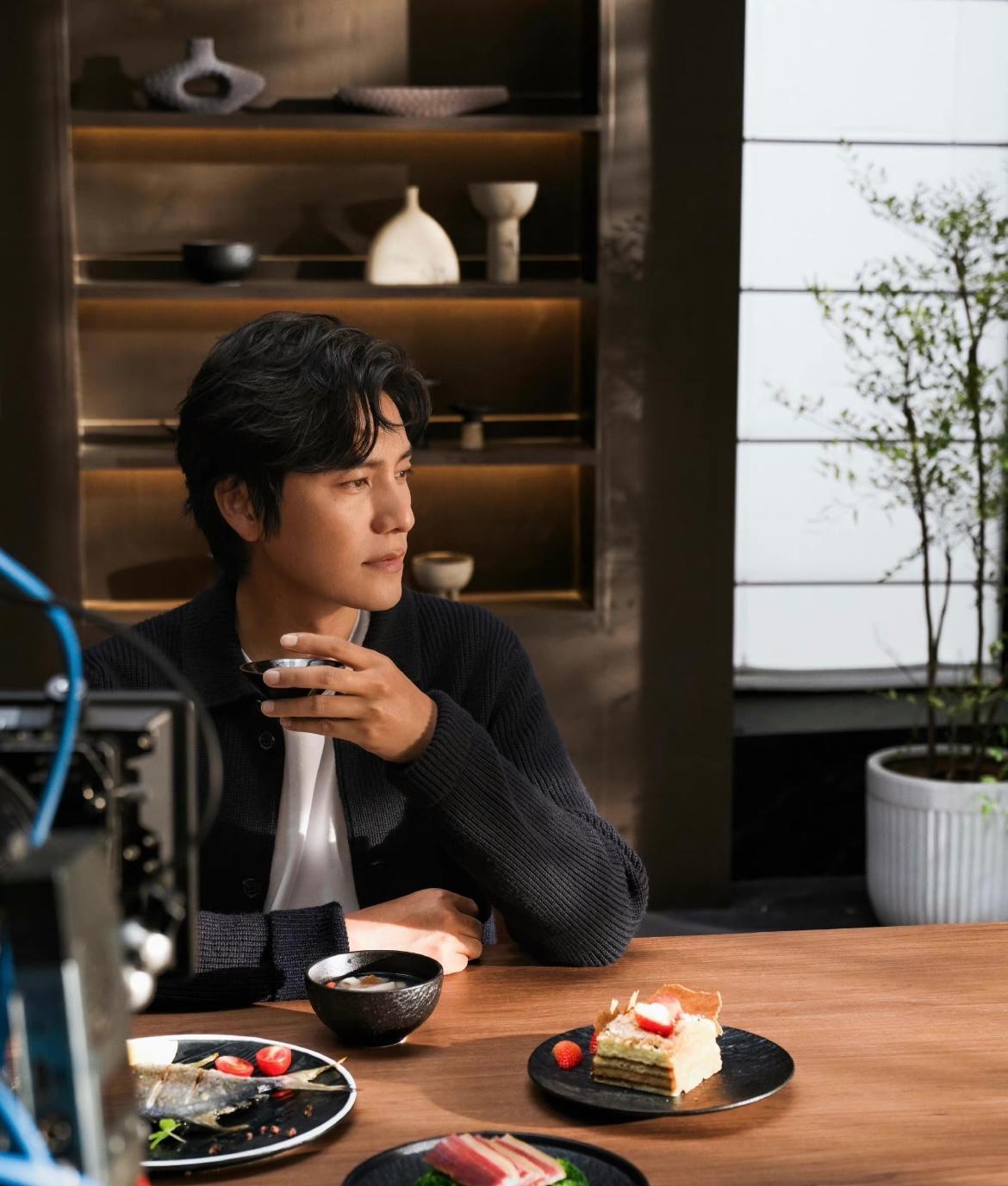 陈坤|陈坤拍了一条“最不像广告”的广告，但拍得有质感、又高级，很赞