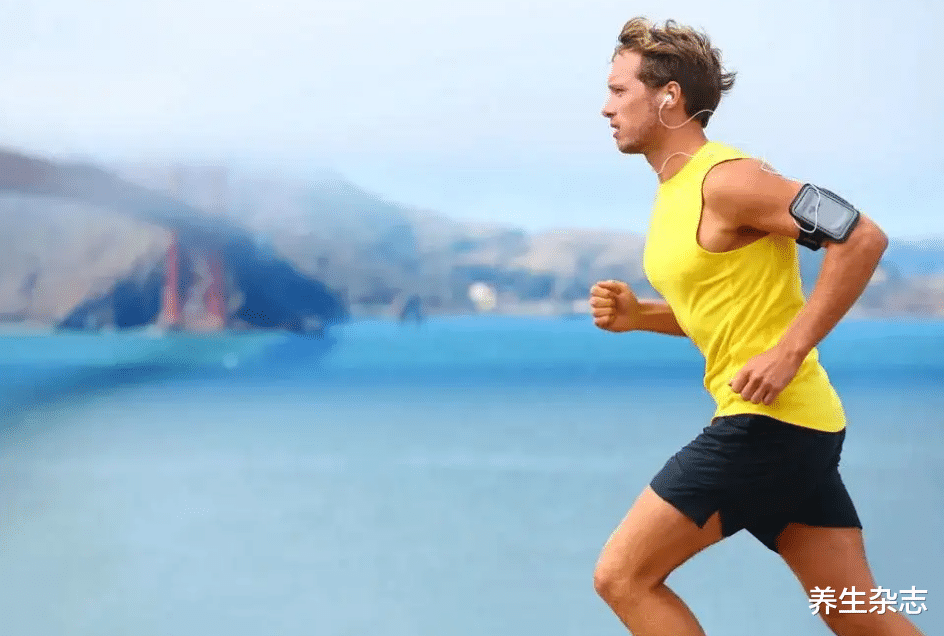 甲亢|多家医院联合呼吁：脖子变粗，未必是甲亢，或是甲状腺癌预警，及时检查