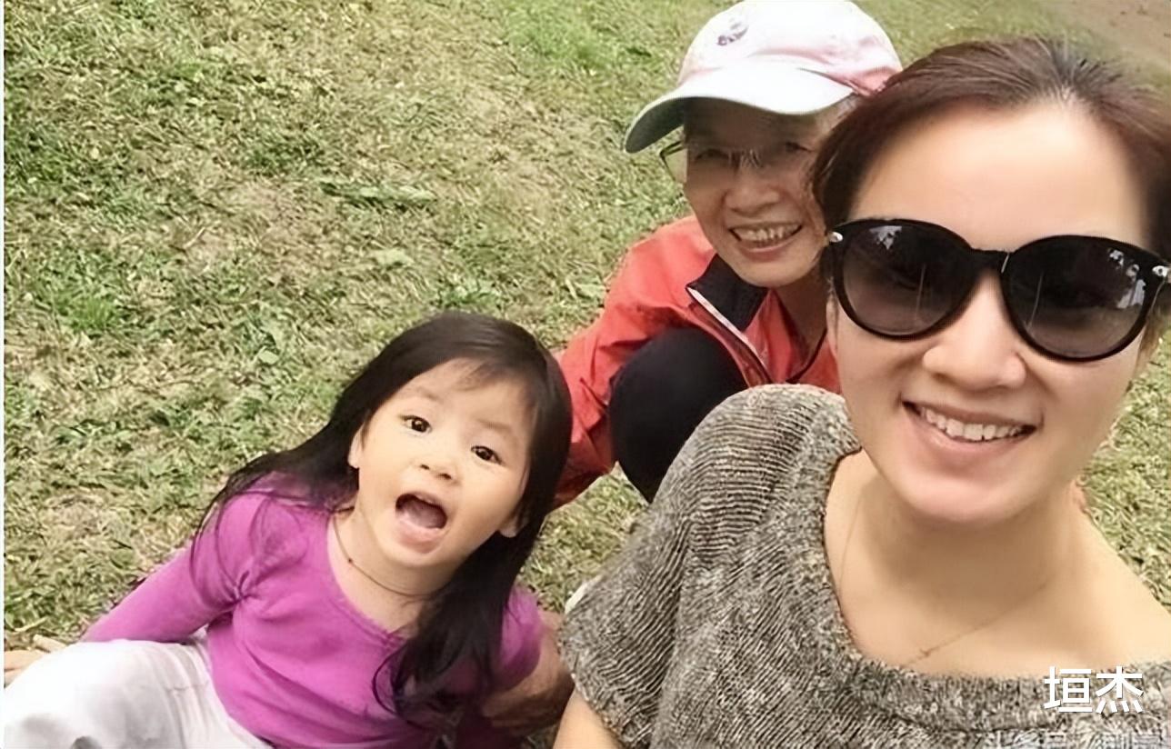 阿雅|\忍气吞声\阿雅:嫁“活佛”却遭小S欺辱,因贴心照顾郑秀妍被赞