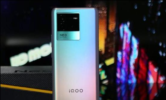 将搭载天玑9000+处理器iQOO又一新机硬件参数曝光或来自Neo系列