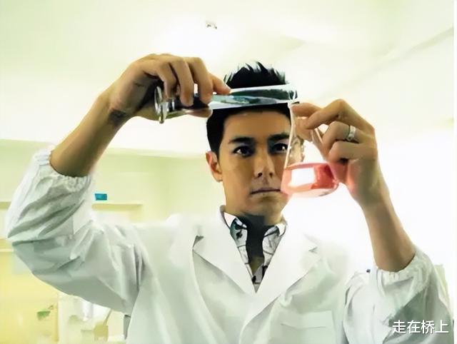 倪妮|一盘毛肚380，这些明星坑起粉丝来真不手软