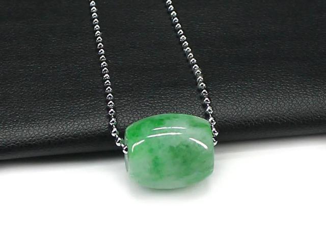 翡翠|山路难行日易斜,烟村霜树欲栖鸦,翡翠路路通的寓意你都知道吗?