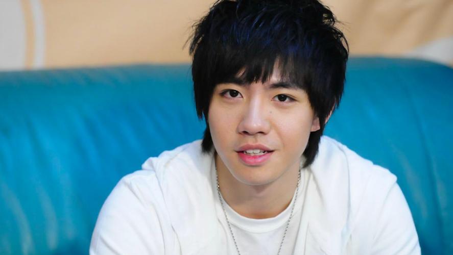 俞灏明|12年前，俞灏明护任家萱冲出火场惨遭毁容，后者为何没有感谢他？