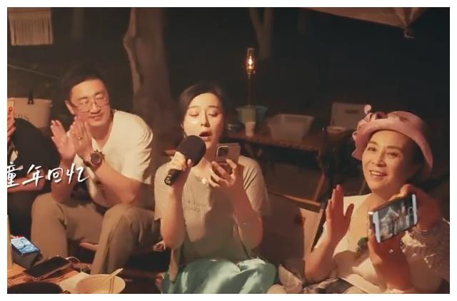 黄瓜 范冰冰公开辟谷减肥成果，7天瘦掉12.5斤，无名指钻戒抢镜