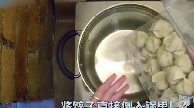 温碧霞|娱乐圈的“巨婴”明星：不会煮鸡蛋，冷水煮饺子，蒸米饭放洗洁精