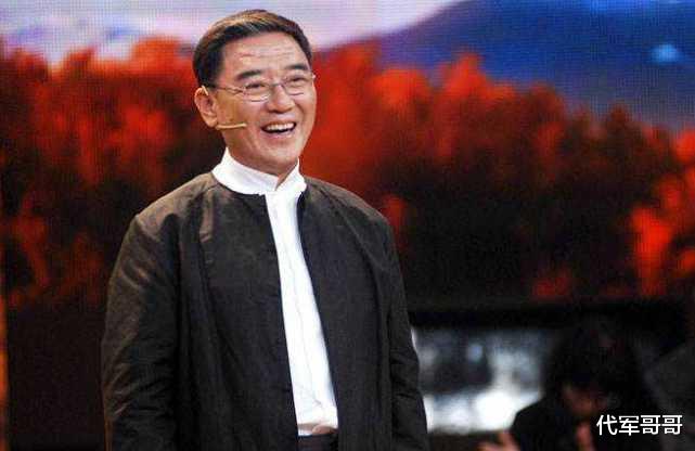 李立群|他26岁出道，娶小9岁娇妻生下3个孩子，如今70岁成人生赢家