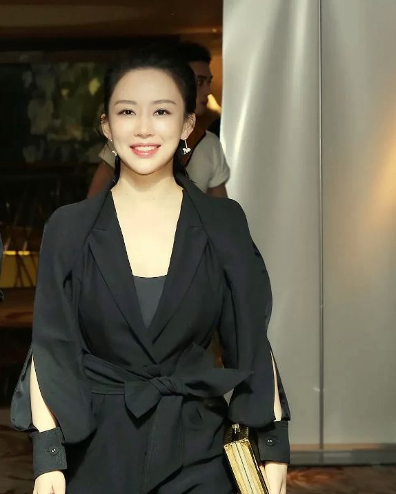 中国足球|身价10亿的潘晓婷：我这标准也不高啊！