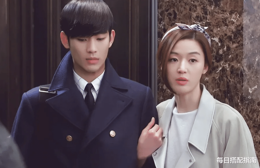 穿衣搭配 重温《来自星星的你》才发现：那时候的韩风穿搭，现在看也不过时