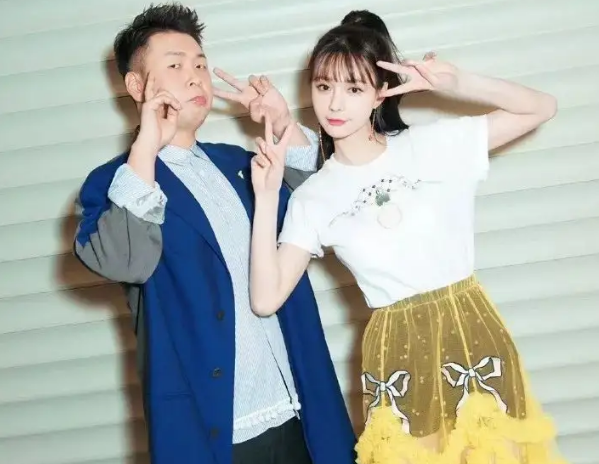 杜海涛|杜海涛疑靠结婚复出，果然这段婚姻不简单，网友：到底谁高攀了谁