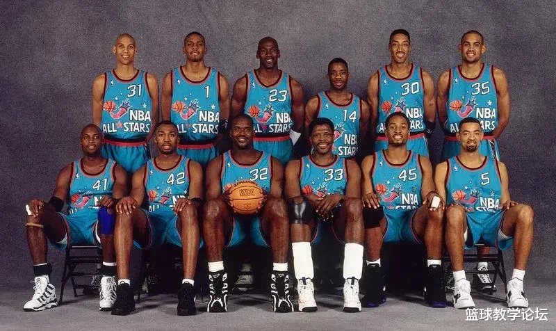 德怀特·霍华德|群殴冲突！霍华德打人被禁赛5场！这可是NBA首个1亿先生