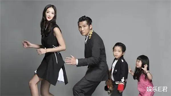 曹格|曹格结束14年婚姻，张嘉倪也放下爱情，网友：明星很难有健全家庭