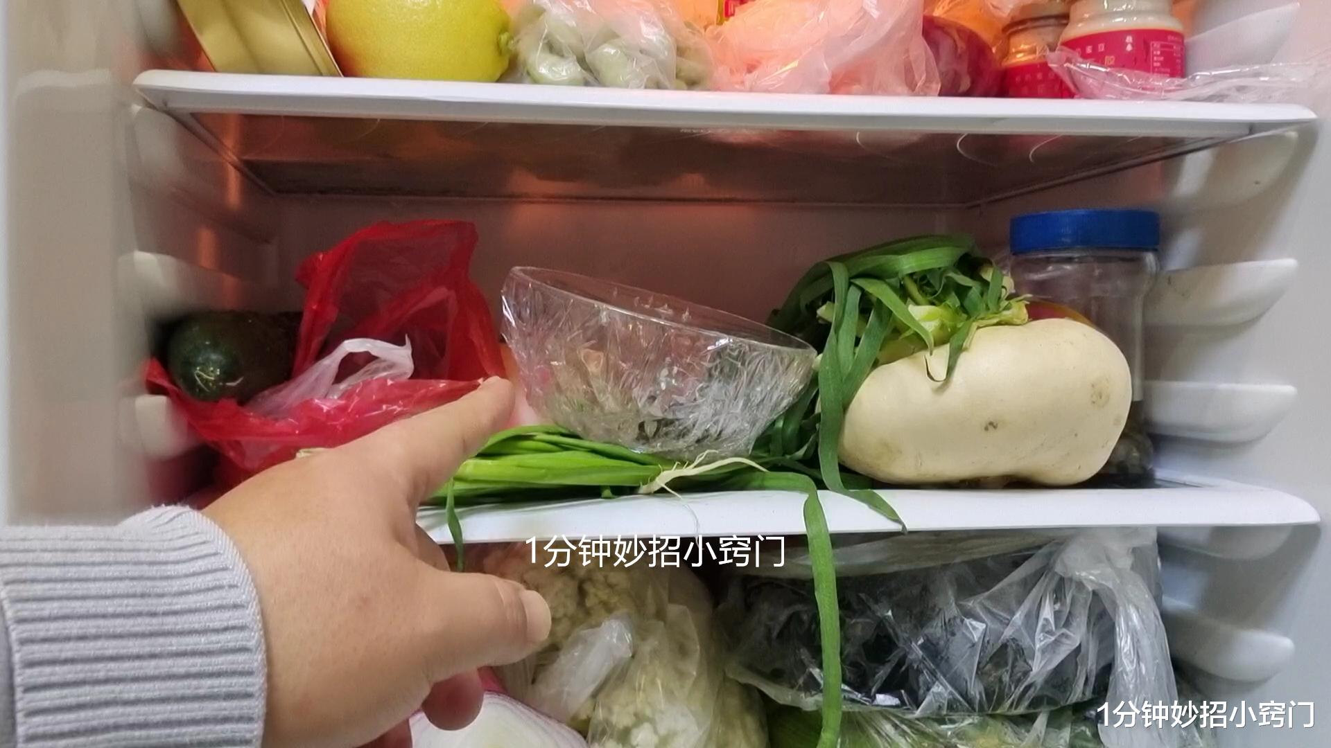 厨房里常用的东西有毒，检查你家厨房有没有，发现有要扔掉