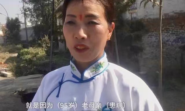 |河南职业哭丧人:每年碰头上万次,一场挣700元,亲戚却说她不孝