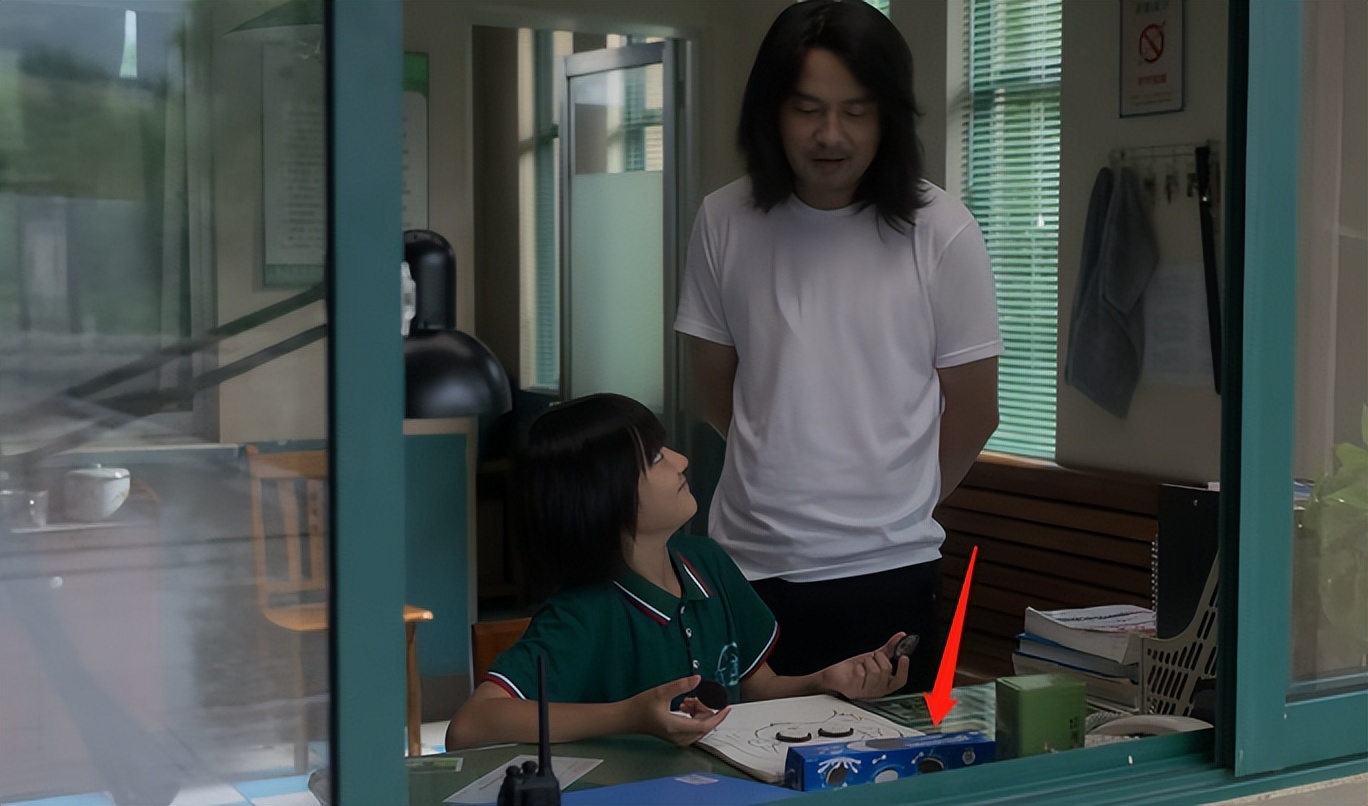 天才基本法|论植入,谁有《天才基本法》肆无忌惮?大logo恨不得怼观众脸上