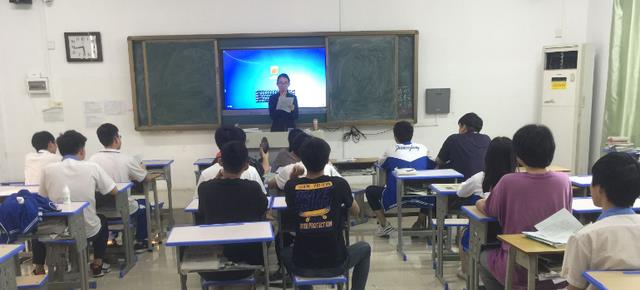 求职|面试47人,只有12人到场,一场县城教师招聘中,为何缺考率那么高