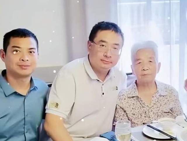 张天爱|田静中秋节晒月圆视频,却没在网络跟许敏互动,熊磊给老杜送祝福