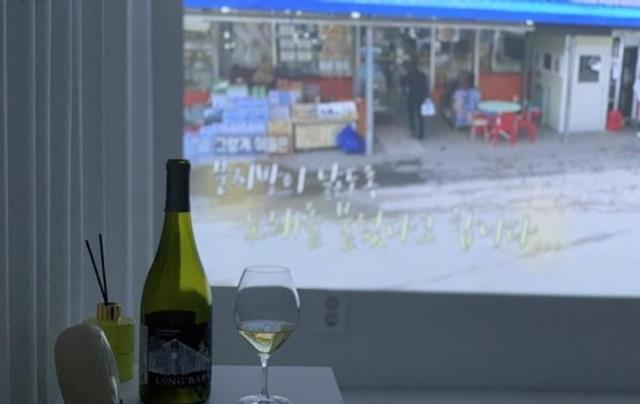 在外打拼十年,终于买下这套70㎡房子,过上了清雅舒适的独居生活