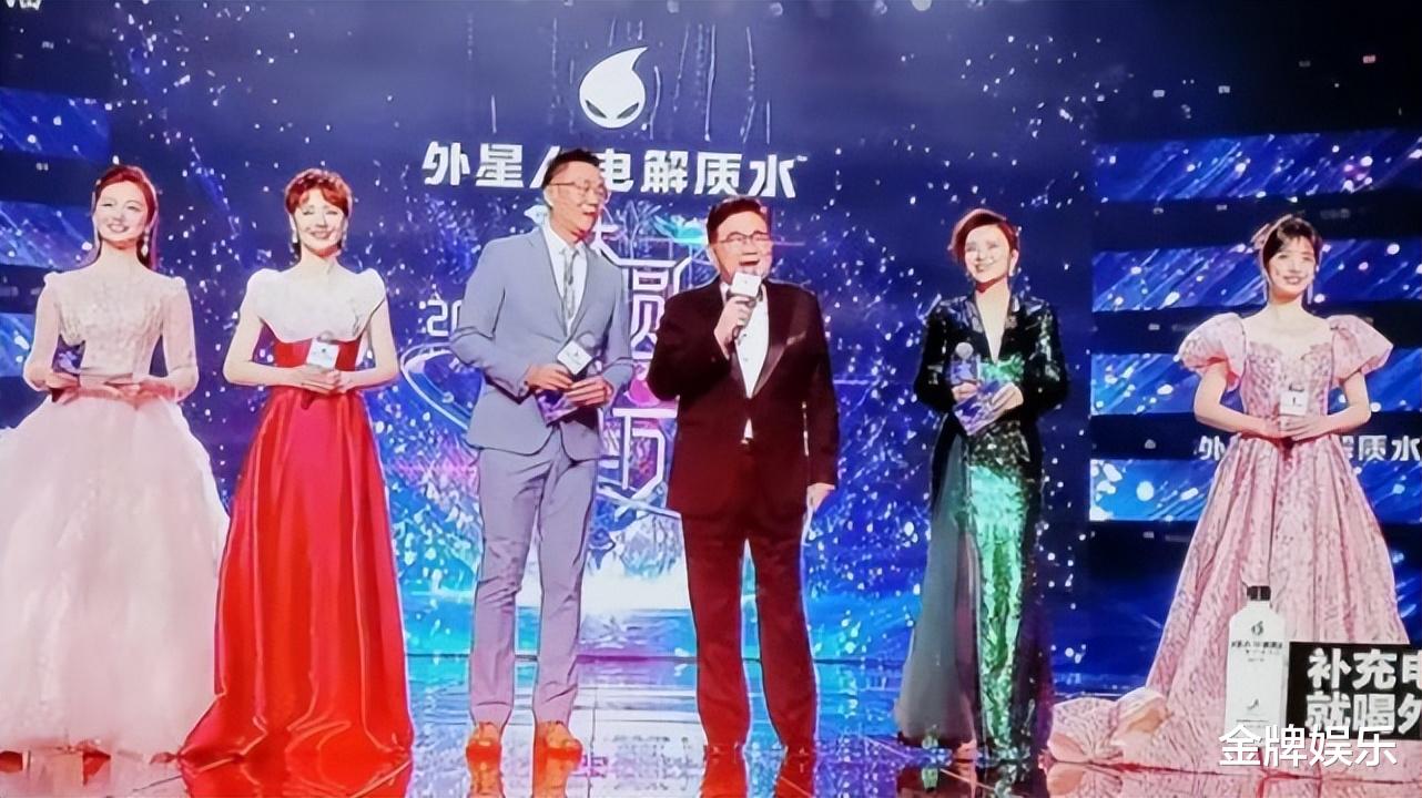 主持人|东方卫视主持人迎来大变动!林海陈辰正式上位,冯琳司雯嘉受力捧